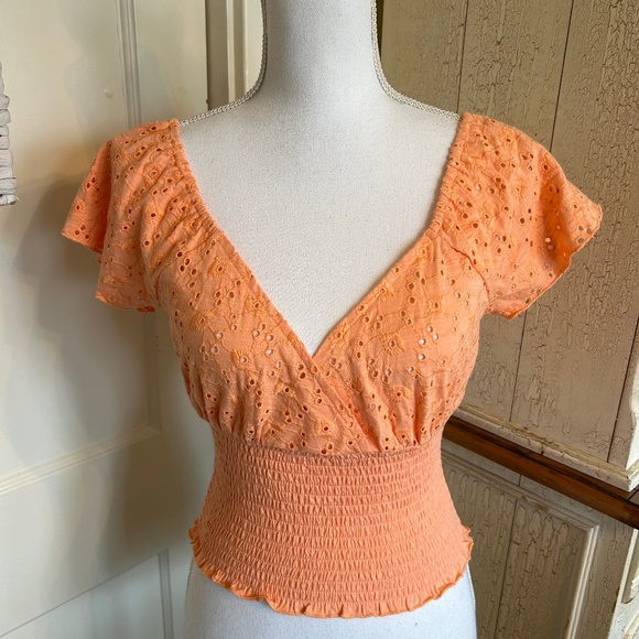 Billabong Eyelet Top - Picture 1 of 11